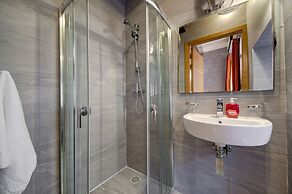 Tritoni harbour suites