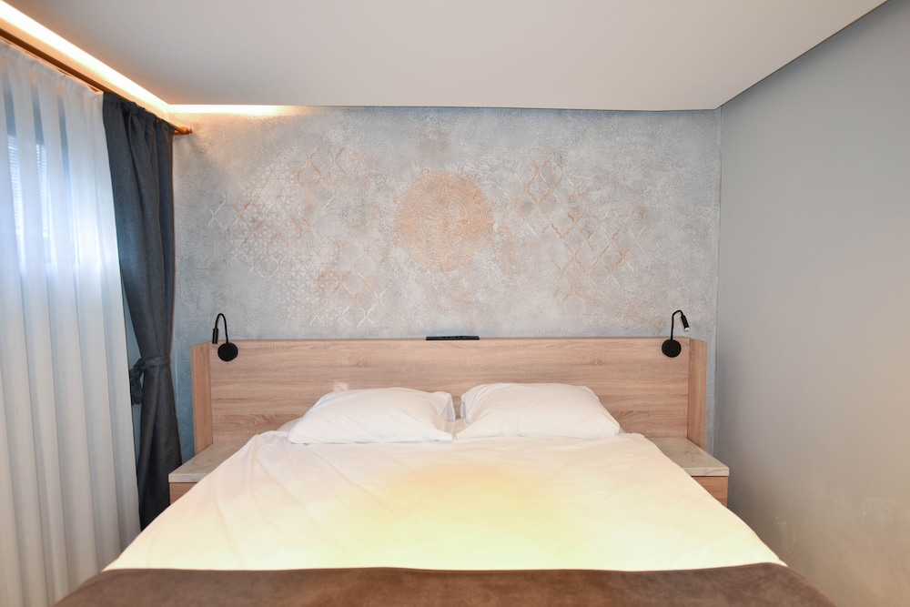Casa Luxury Hotel
