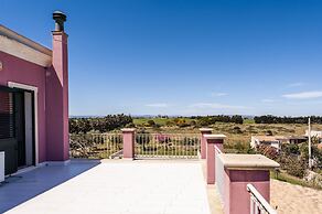 Charming Sea View Villa close to beach