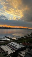 Perfect Lake view Entire Apartment