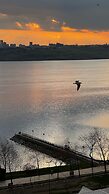Perfect Lake view Entire Apartment