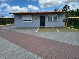 Parrots Village