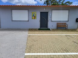 Parrots Village