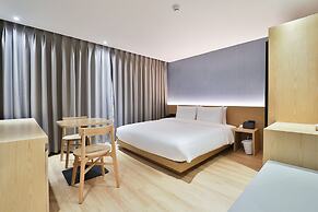 Custom Hotel