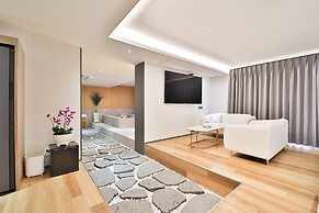 Custom Hotel