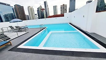 5A - 2 Bedroom Downtown Apartment With Shared Pool