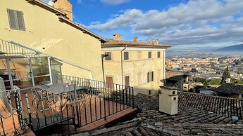 Central Spoleto 6 Guests apt With Terrace