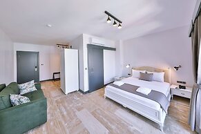 Pitoresk Otel
