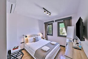 Pitoresk Otel