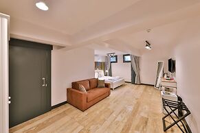 Pitoresk Otel