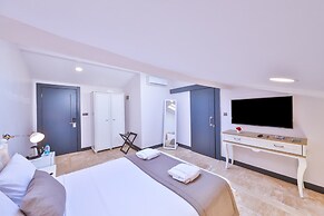 Pitoresk Otel