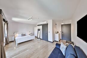 Pitoresk Otel