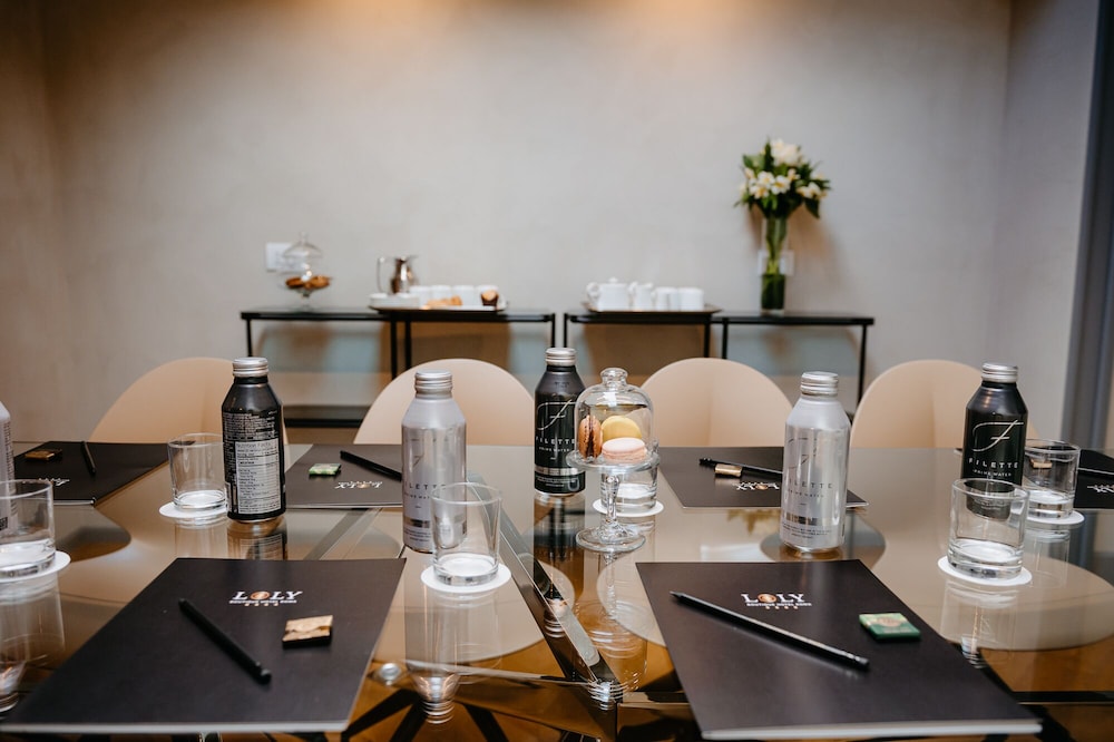 Loly Boutique Hotel