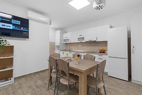Hostel Elli