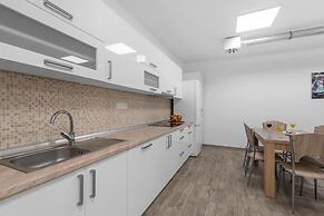 Hostel Elli