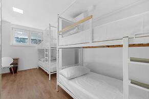 Hostel Elli