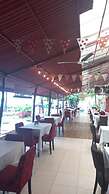 Hotel La Cueva De Limón