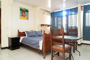Hotel La Cueva De Limón