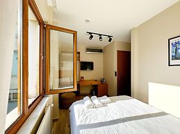 Sultan Pier Hotel