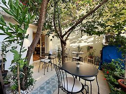 Sultan Pier Hotel