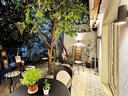 Sultan Pier Hotel