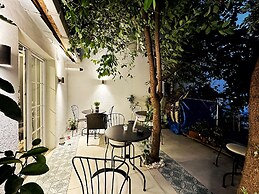 Sultan Pier Hotel