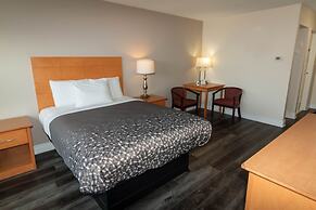 Borden Inn & Suites