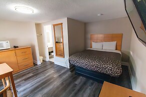 Borden Inn & Suites