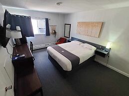 Uptowner Hotel