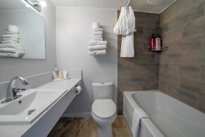 Uptowner Hotel