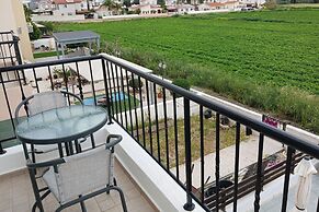Beautiful 2-bed House in Mandria, Paphos