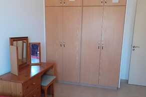 Beautiful 2-bed House in Mandria, Paphos
