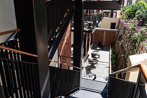 Flamboyan Hotel & Residences
