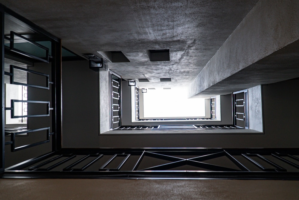 Flamboyan Hotel & Residences