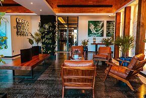 Flamboyan Hotel & Residences