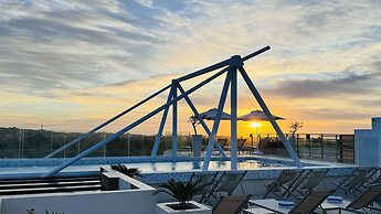 Flamboyan Hotel & Residences