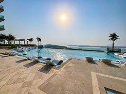 HiGuests - Beach Vista Tower 2