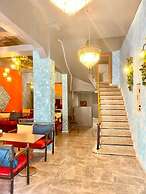 By Boss Hotel