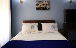 By Boss Hotel