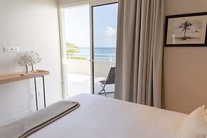 Eden Roc Villas