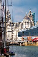 Captivating 2-bed Apartment in Liverpool
