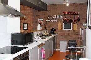 Captivating 2-bed Apartment in Liverpool