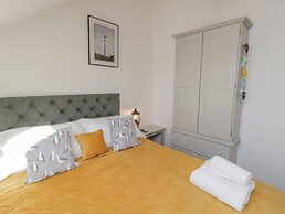 Foxton Penthouse