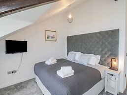 Foxton Penthouse