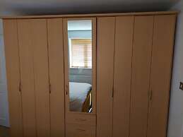 Beautiful 1bed Apartment With a Back Garden