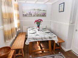 Woodview Cottage