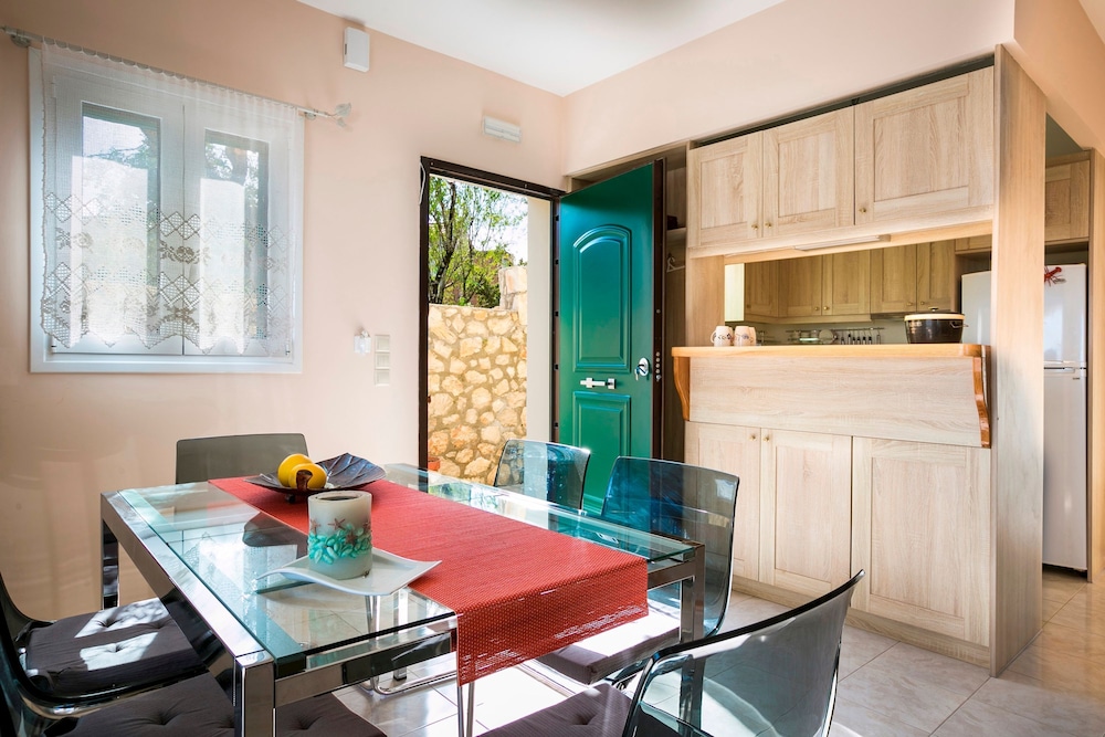 Villa Inspiration in Matsoukata