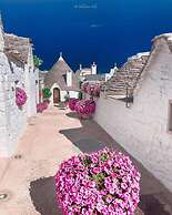 Trullo Home Sleeps 4 With Pool