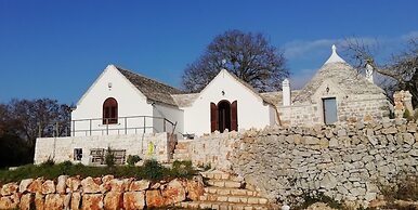 Trullo Home Sleeps 4 With Pool