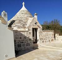 Trullo Home Sleeps 4 With Pool
